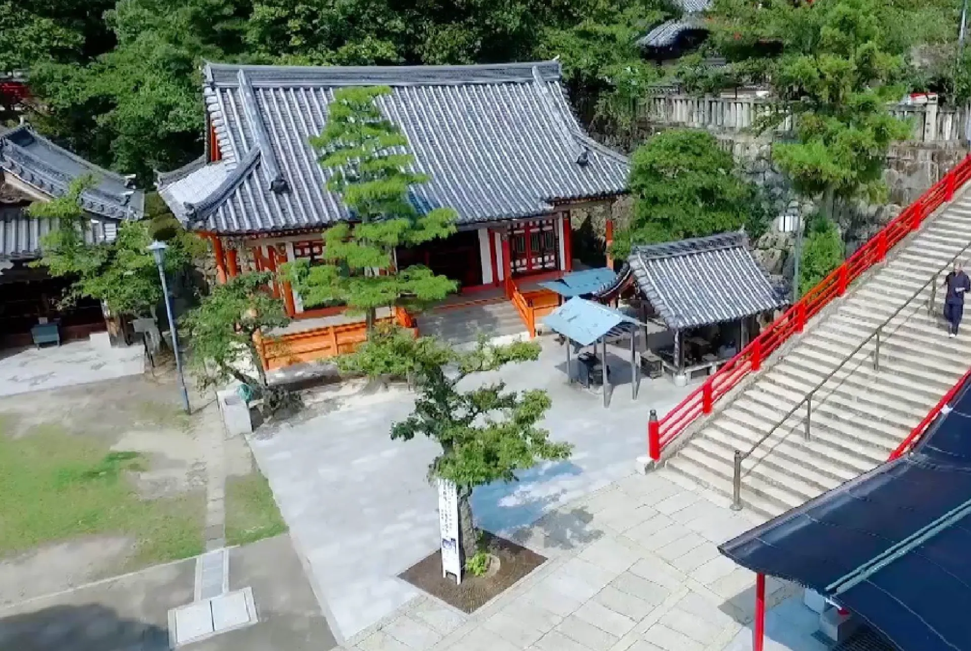 大阪のブランディング・デザイン会社アコーダーのブランディング事例中山寺